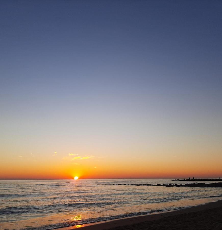 La Passeggiata Lägenhet Lido di Ostia Exteriör bild
